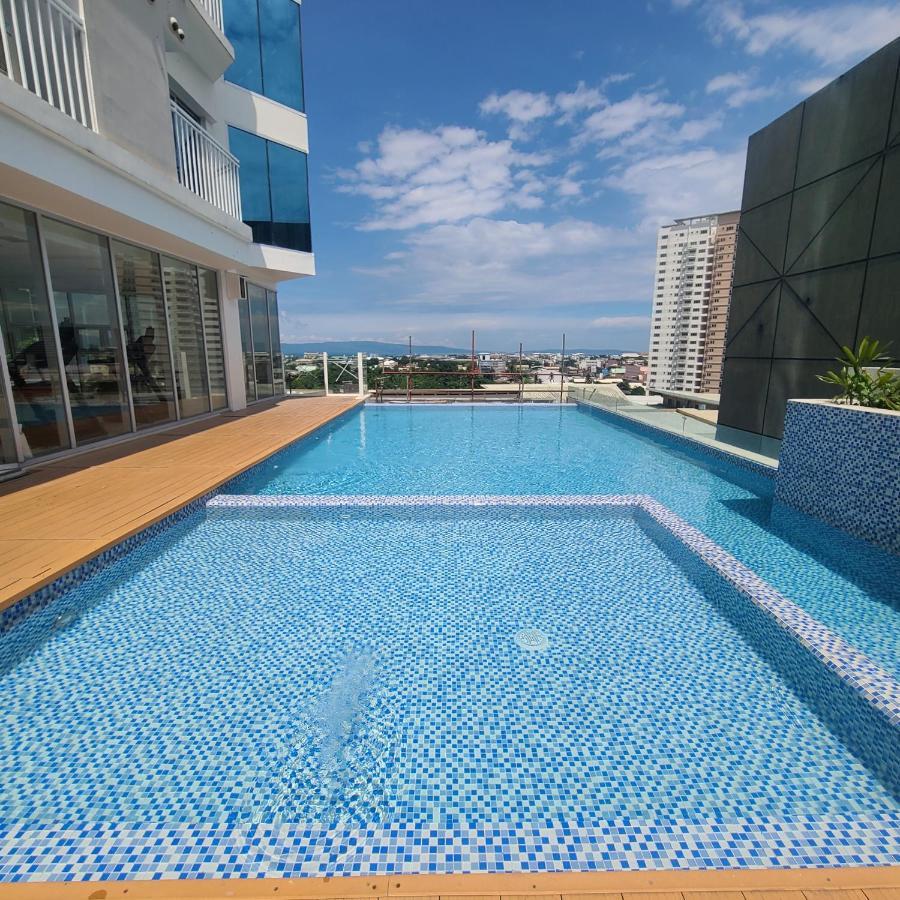 Inspiria Condo Free Airport Pickup For 3 Nights Stay Or More Davao City Exterior foto